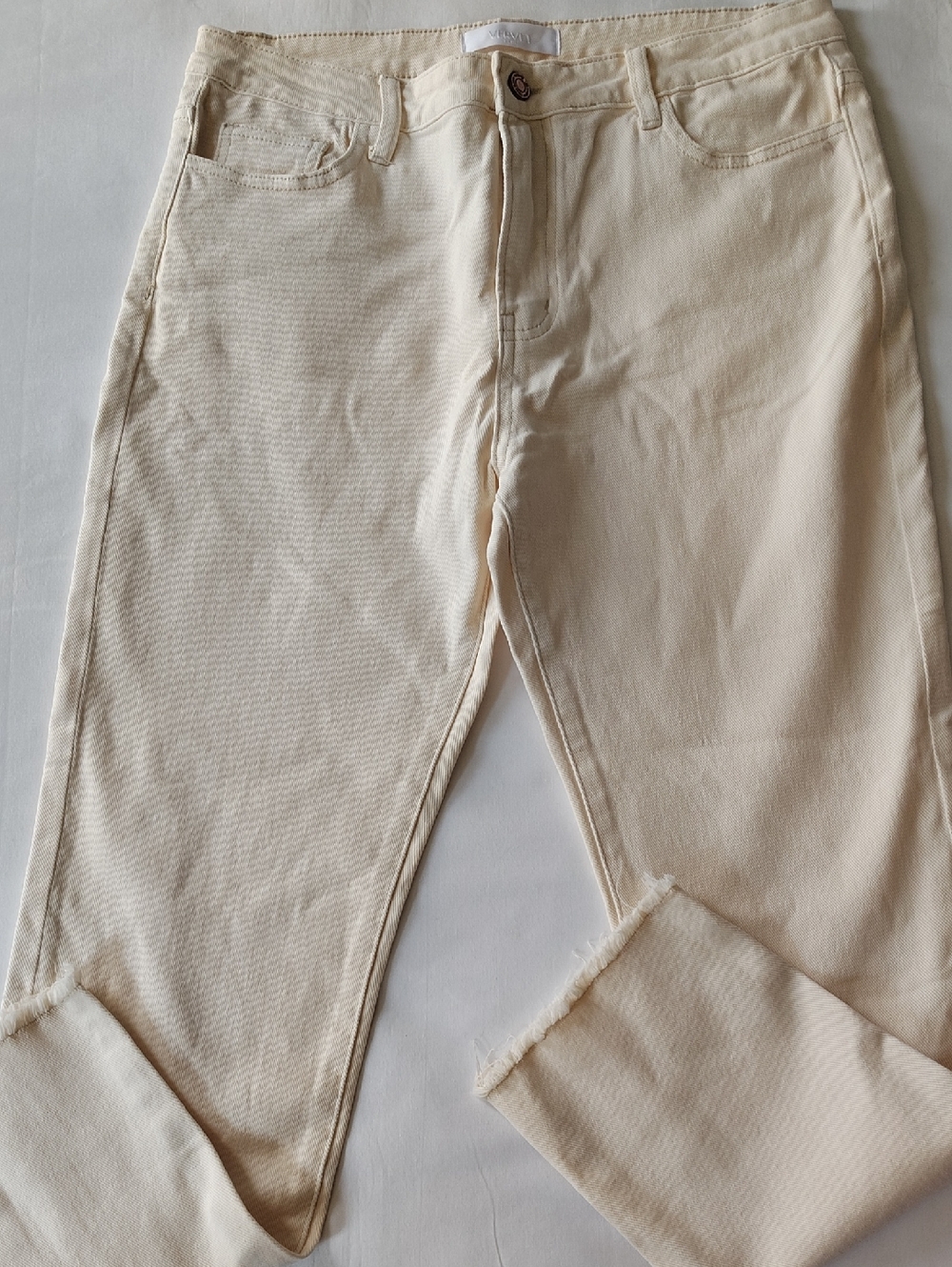 Vervet Women's Ankle Frayed Jeans Pale Yellow Size 30 NWOT!